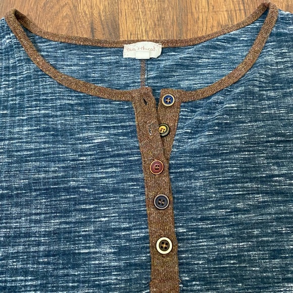 Hem & Thread long sleeve tee with lace - Picture 11 of 17